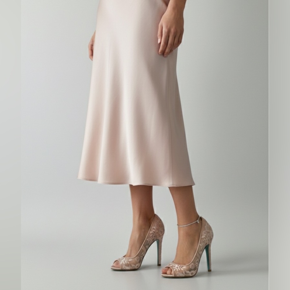 Steve Madden Floral Embroidered Heels - light pink - Picture 3 of 7